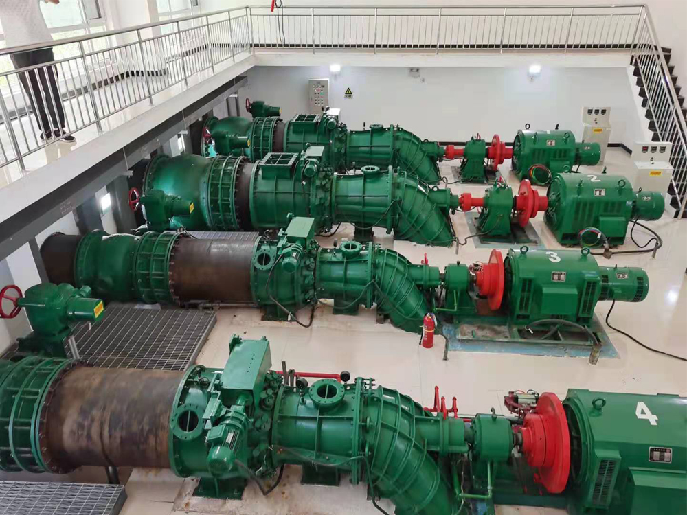莊里水庫水電站，采用軸伸貫流式水輪機(jī)